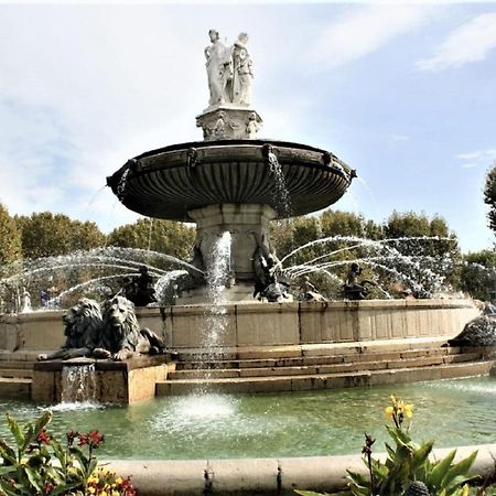 Augustins Fountain Studio Cosy Aix Centre Historique A 3 Minutes De Cours Mirabeau -Wifi-Smart Tv-Rue Calme Aix-en-Provence Luaran gambar