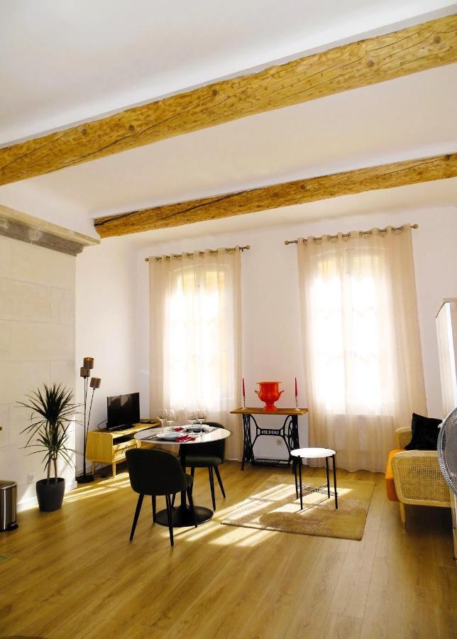 Augustins Fountain Studio Cosy Aix Centre Historique A 3 Minutes De Cours Mirabeau -Wifi-Smart Tv-Rue Calme Aix-en-Provence Luaran gambar