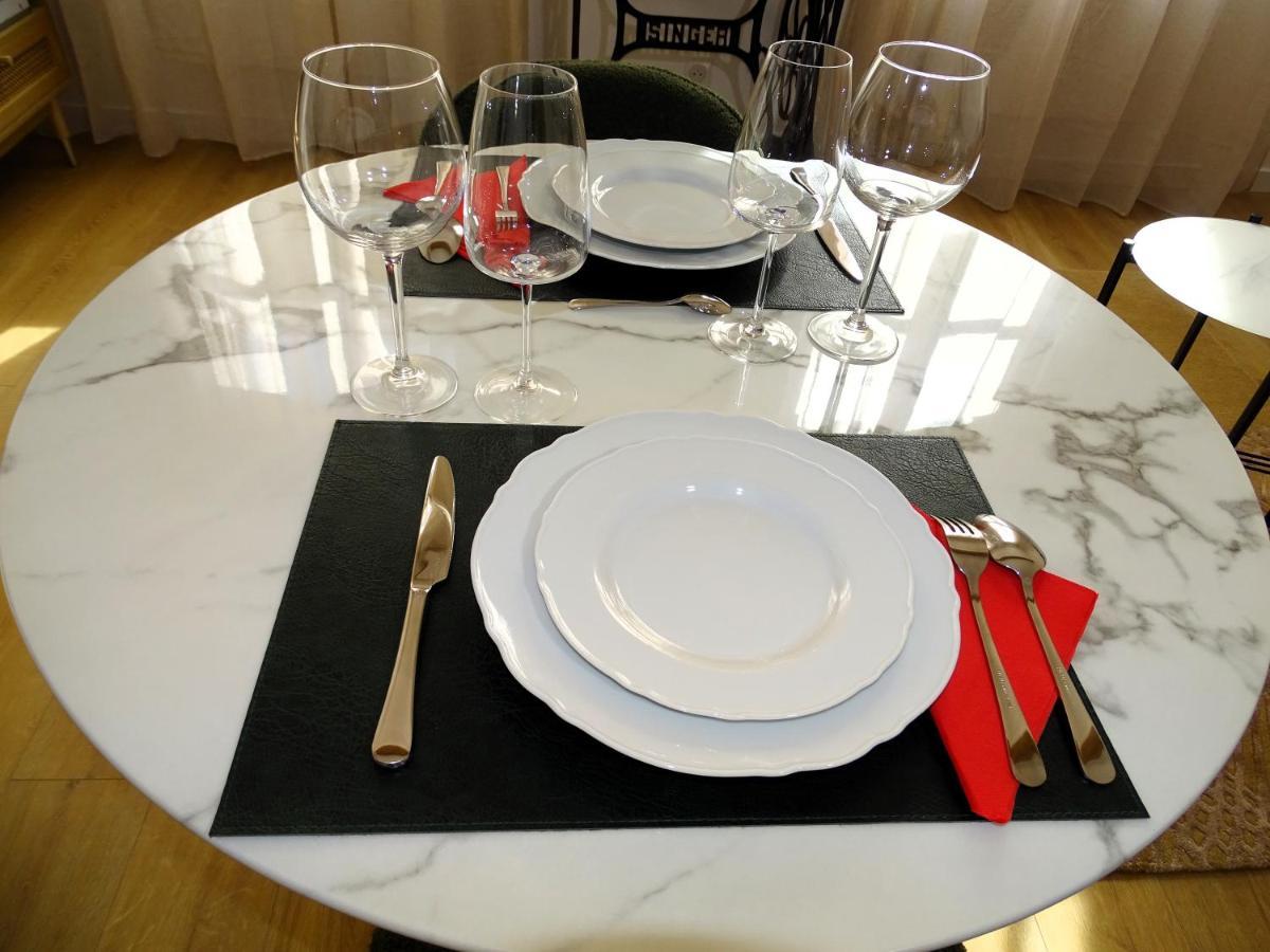 Augustins Fountain Studio Cosy Aix Centre Historique A 3 Minutes De Cours Mirabeau -Wifi-Smart Tv-Rue Calme Aix-en-Provence Luaran gambar