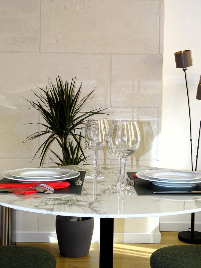 Augustins Fountain Studio Cosy Aix Centre Historique A 3 Minutes De Cours Mirabeau -Wifi-Smart Tv-Rue Calme Aix-en-Provence Luaran gambar