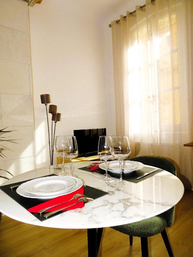 Augustins Fountain Studio Cosy Aix Centre Historique A 3 Minutes De Cours Mirabeau -Wifi-Smart Tv-Rue Calme Aix-en-Provence Luaran gambar